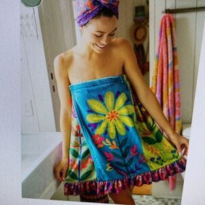 NATURAL LIFE Boho Floral Soft Towel Wrap - L/XL - New